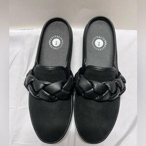 EUC Revitalign Women’s Holly Black Clog size 8 Leather